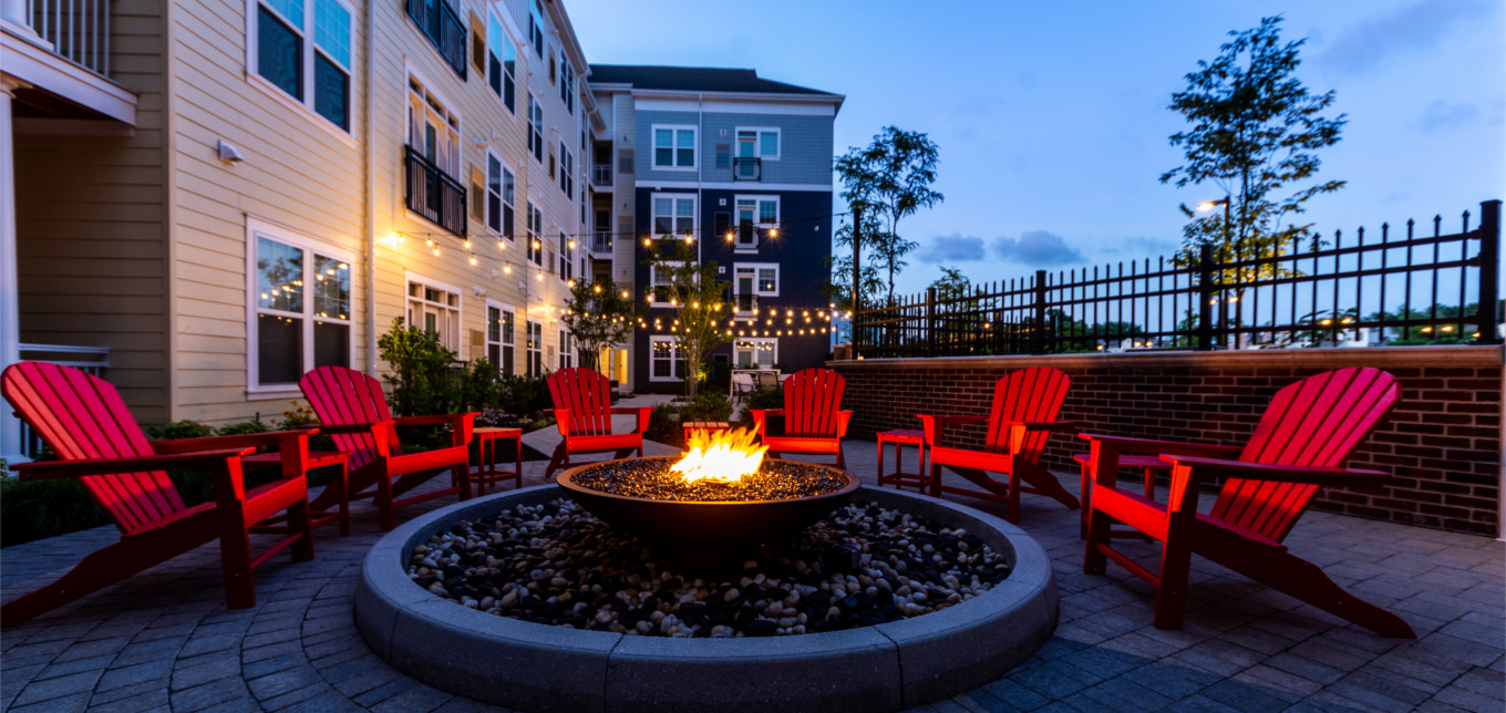 Alston_EXT_Charleston_CourtyardFirepit_Aug2020